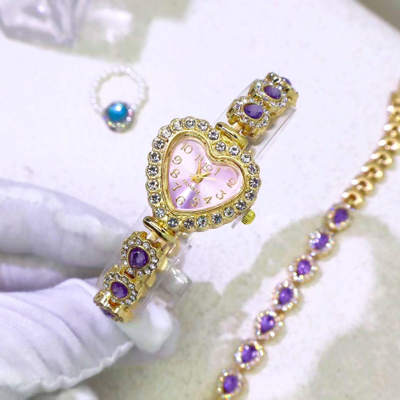 豪华精致女手表心形镶钻石英腕錶时尚气质手表女士高级感手链表