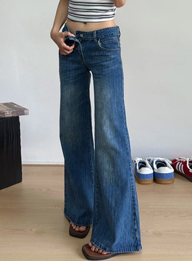 美式复古微喇牛仔裤女宽松不贴腿辣妹低腰喇叭裤竹节纹显瘦阔腿裤