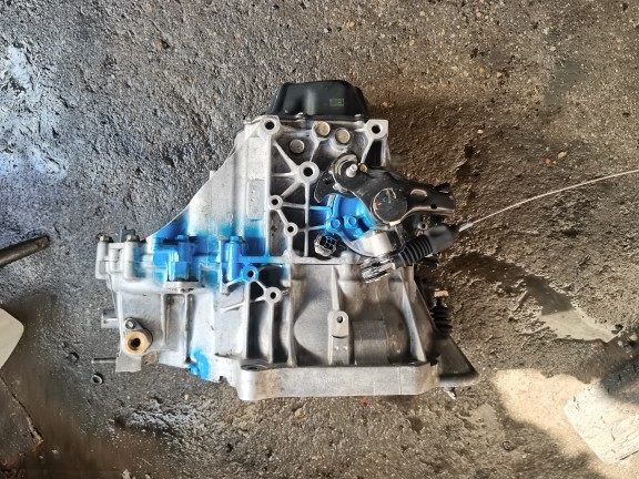 适用现代悦动起亚福瑞迪K2瑞纳玛咖G4FA G4FC 1.6 1.4手动变速箱