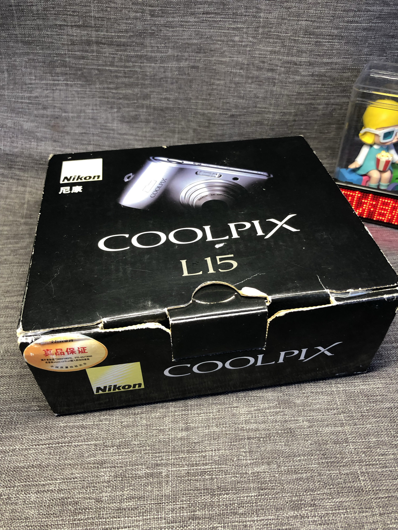 nikon尼康coolpix Li5银色盒装ccd数码相机成像复古怀旧800w像素