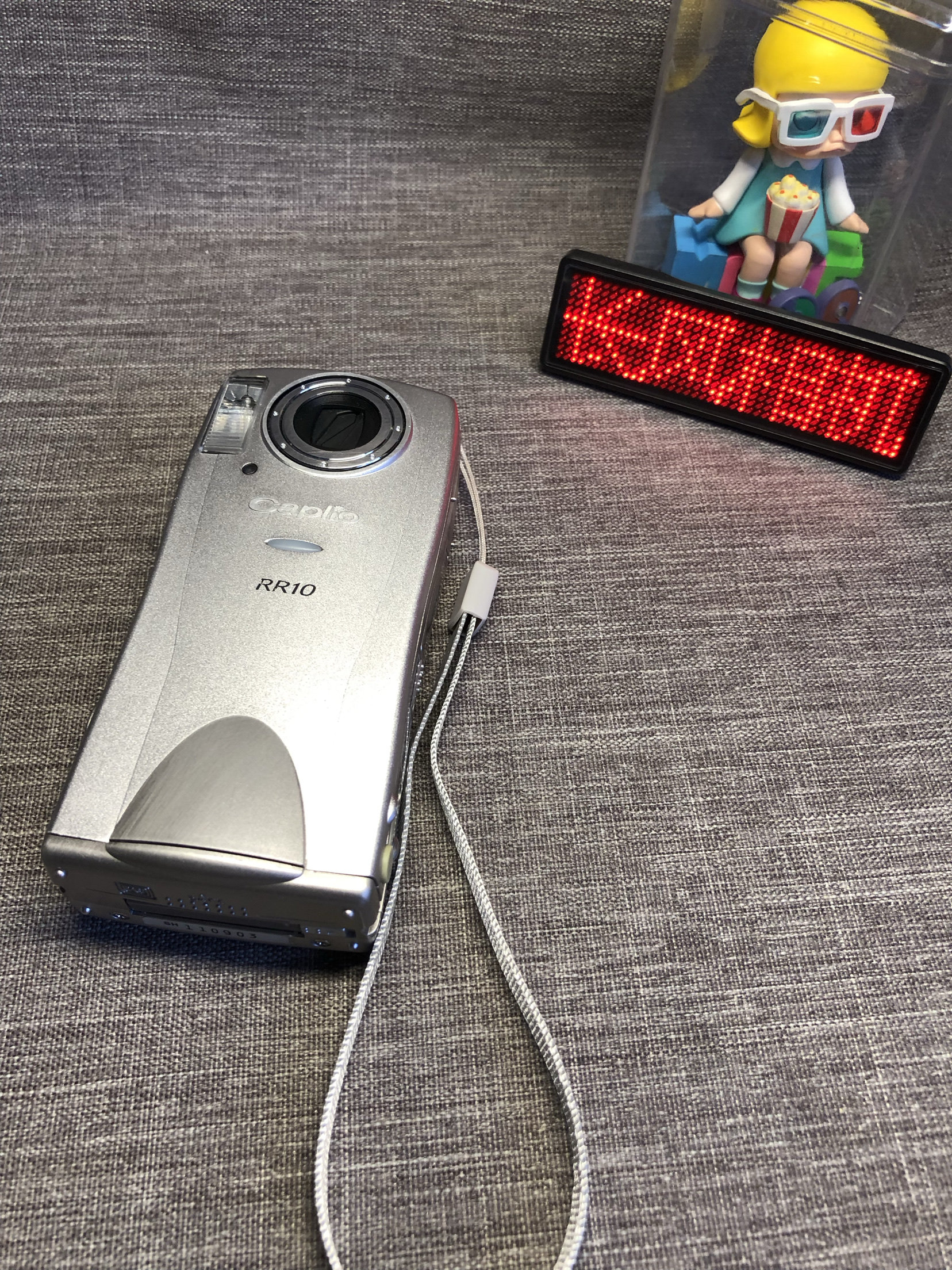 ricoh理光caplio rr10金属外壳ccd数码相机带有mp3功能成像复古