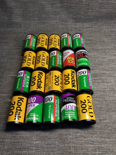 已使用过彩色胶卷收藏装饰均可胶片全部卷入胶片仓内包邮非偏远