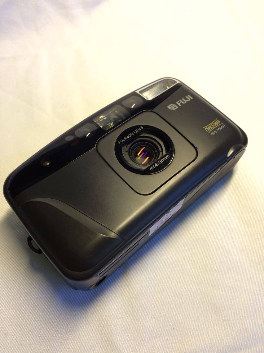 幅是fuji cardia mini 广角28mm定焦135胶卷胶片菲林中古旁轴黑色