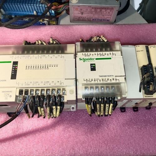 施耐德PLC可编程序控制器TM218LDA24DRNTM议价