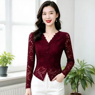 纯欲风V领蕾丝镂空上衣女2026年春秋新款性感修身显瘦长袖T恤