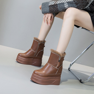 震地王鞋 雪地靴 子女秋冬短靴真皮小个内增高12cm厚底加绒2023新款