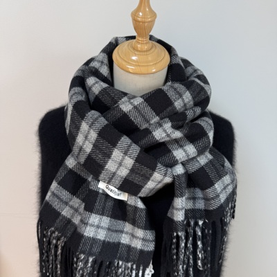 独具匠心～外贸日单显白绿色格子围巾女冬季保暖含羊毛披肩围脖男