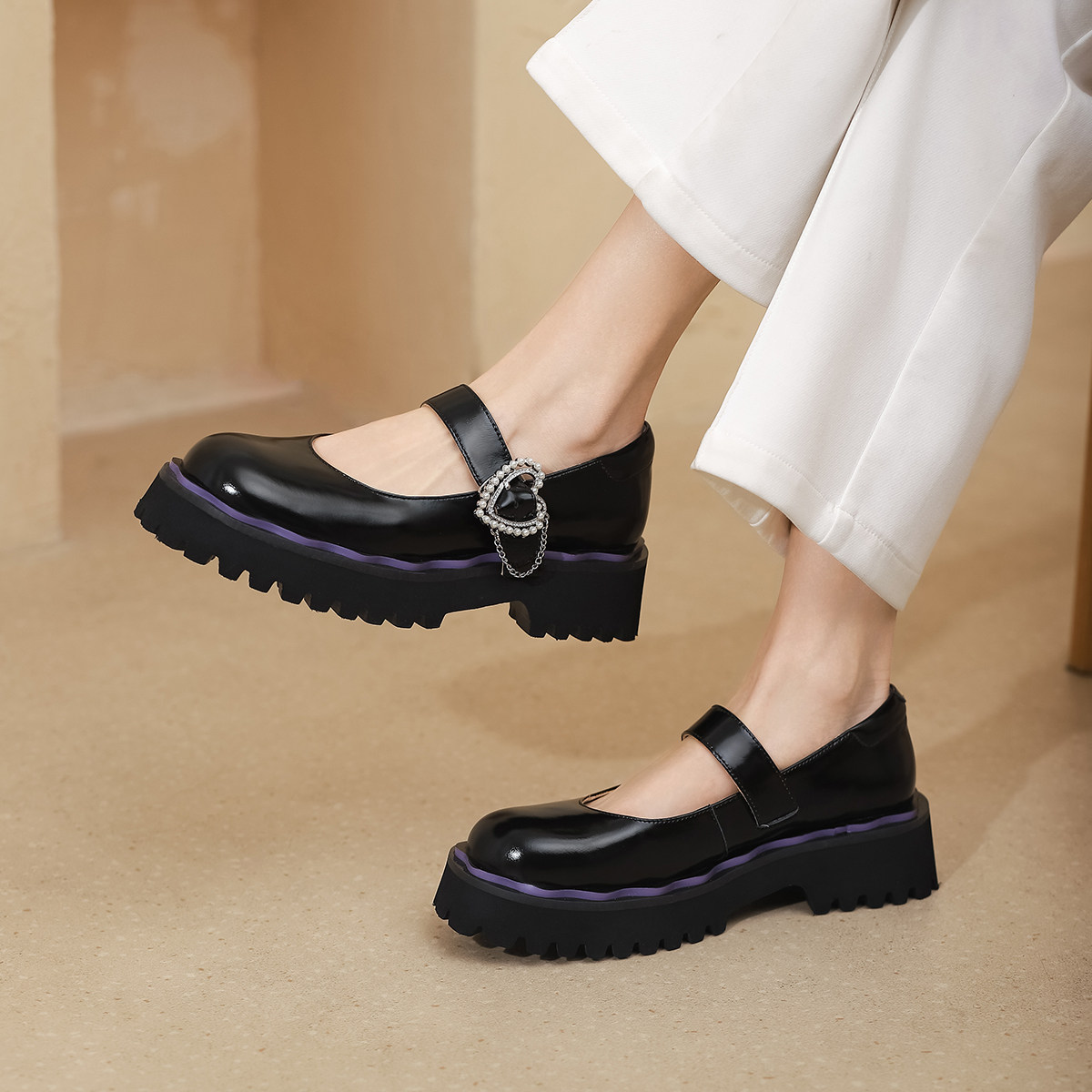 西村名物（微瑕）玛丽珍鞋心形链条皮鞋女圆头粗跟厚底单鞋17761,女鞋,玛丽珍鞋,淘宝优惠券,粉丝福利购,淘宝优惠卷