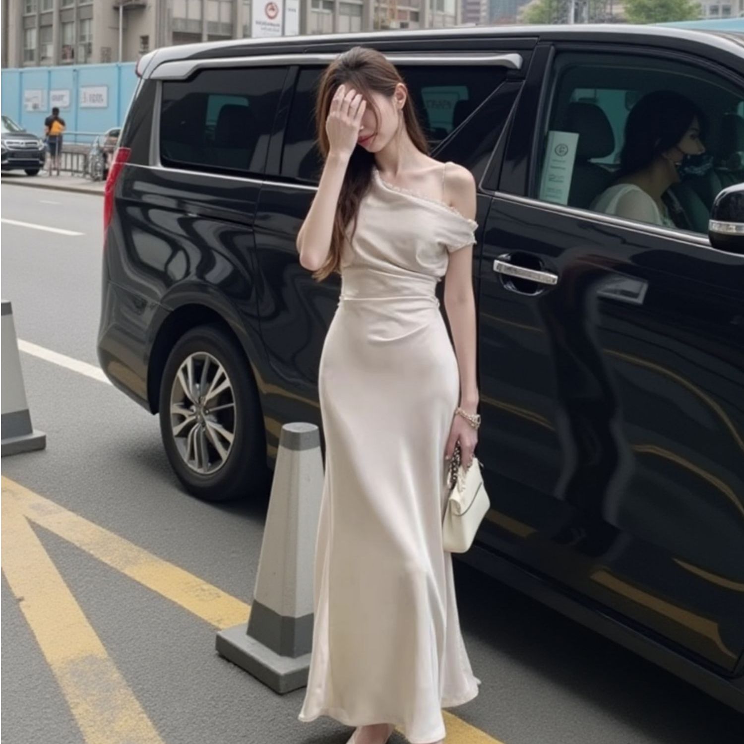 法式露肩性感气质成人礼小礼服缎面收腰鱼尾连衣裙裙子长款裙女装