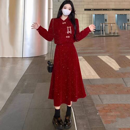 红色新中式盘扣立领显瘦连衣裙