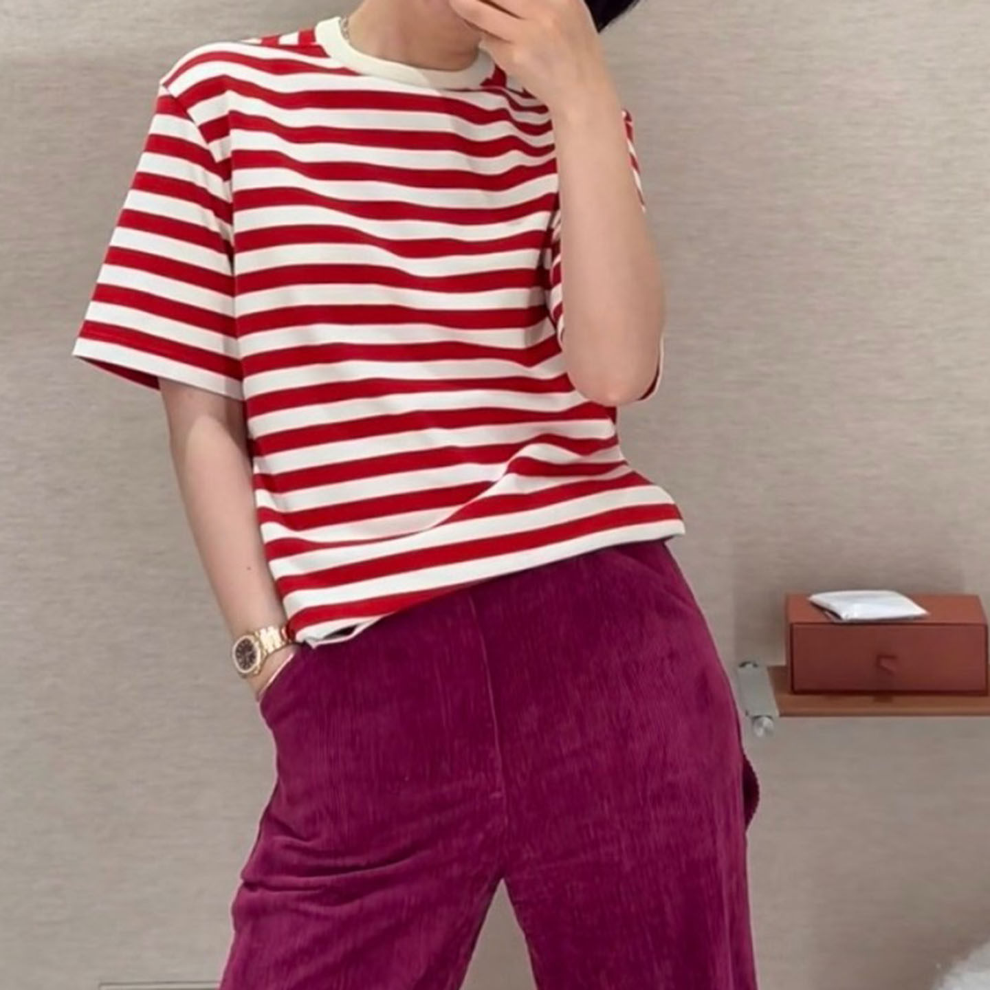 棉线条纹休闲风圆领短袖针织衫女
