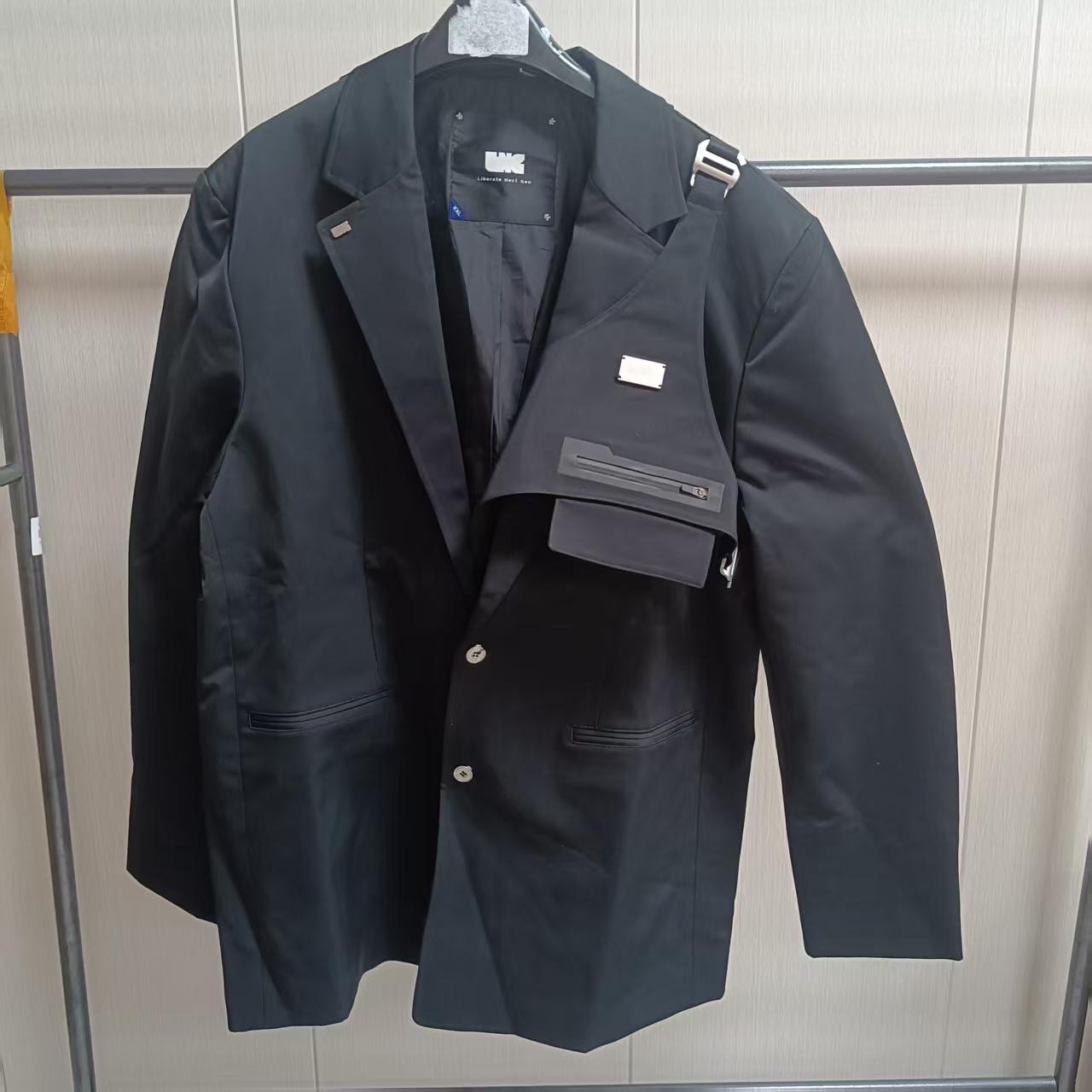 李宁LNG高端系列都市机能潮流外套FDBC006