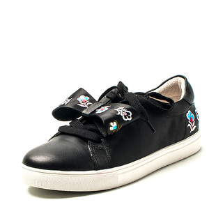 真皮板鞋女春平底深口绑带圆头刺绣花朵牛皮鞋子蝴蝶结SF81112130