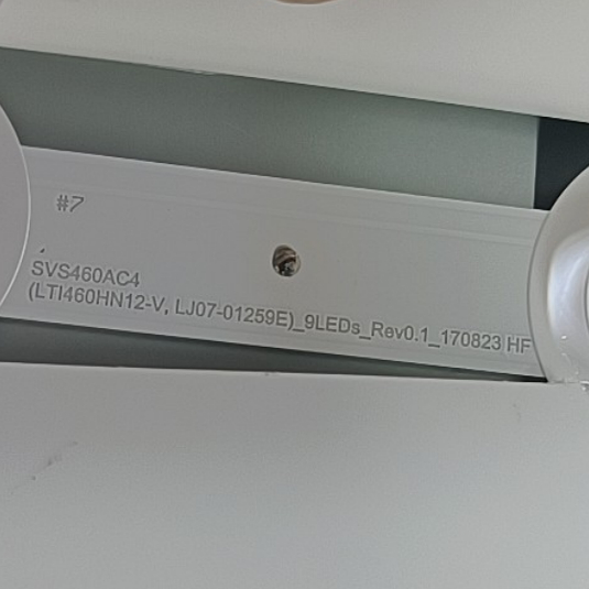 适用于三星拼接屏灯条SVS460AC4 LT1460HN12-V,LJ07-01259E  9灯