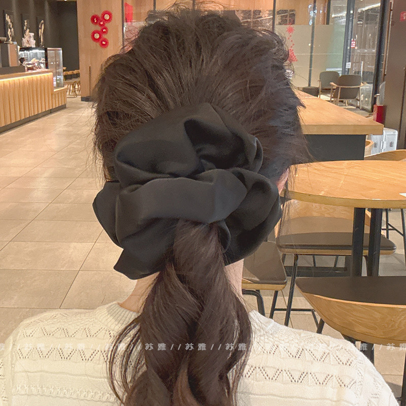 高级感慵懒风黑色大肠发圈扎头发