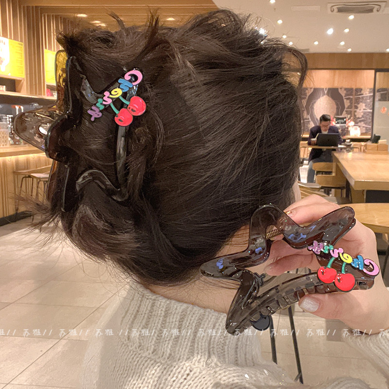 高级感彩色字母樱桃五角星鲨鱼夹