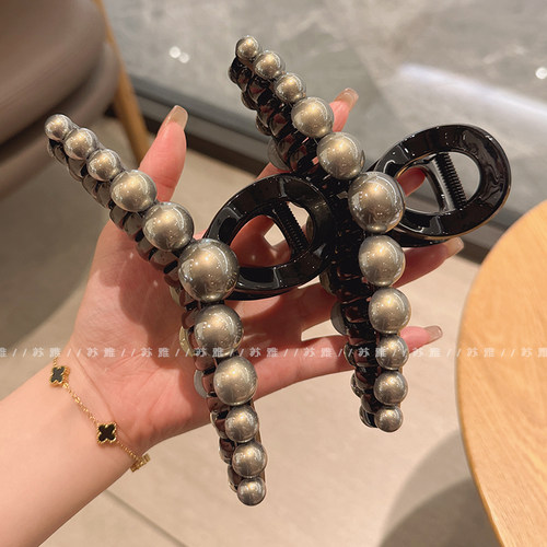 高级感超大号珍珠盘发鲨鱼抓夹