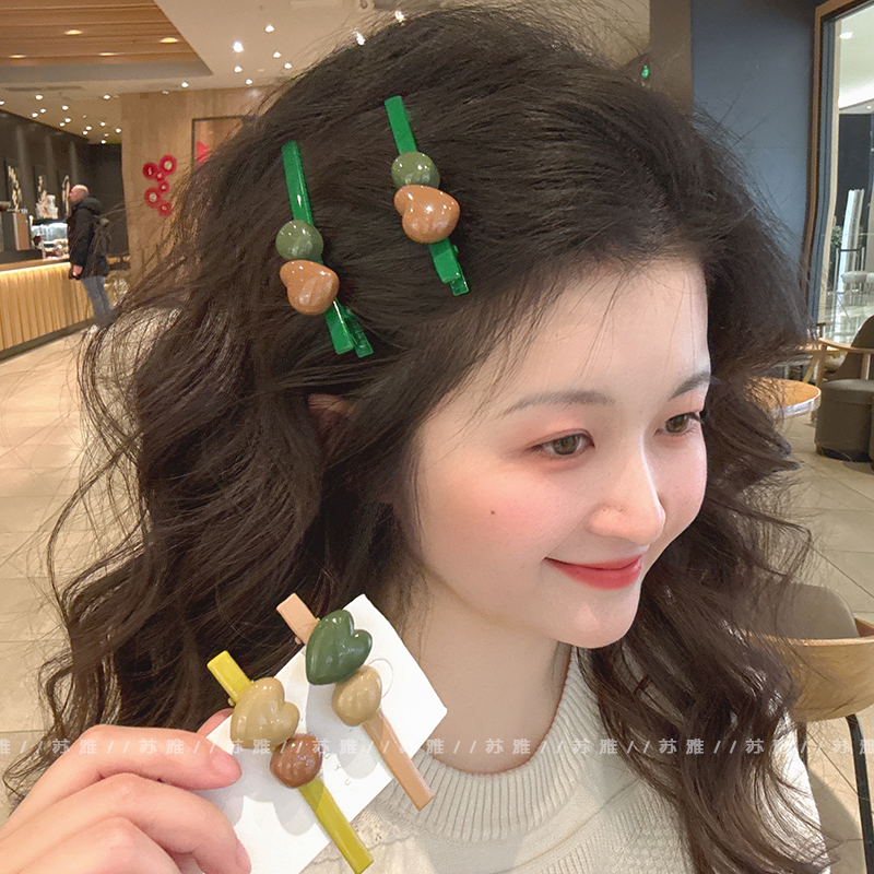 糖果色爱心球球碎发刘海鸭嘴夹