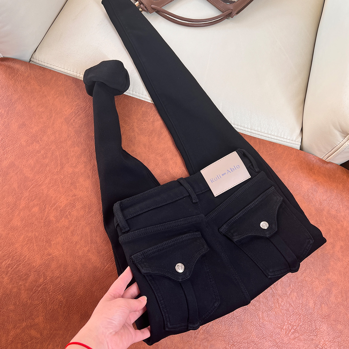 洋气黑色加绒牛仔裤女冬季加厚2025新款高腰显瘦修身弹力小脚靴裤