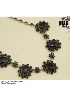 2026新款女生项链黑色花朵项链女精致时尚小众设计感金属项链气质