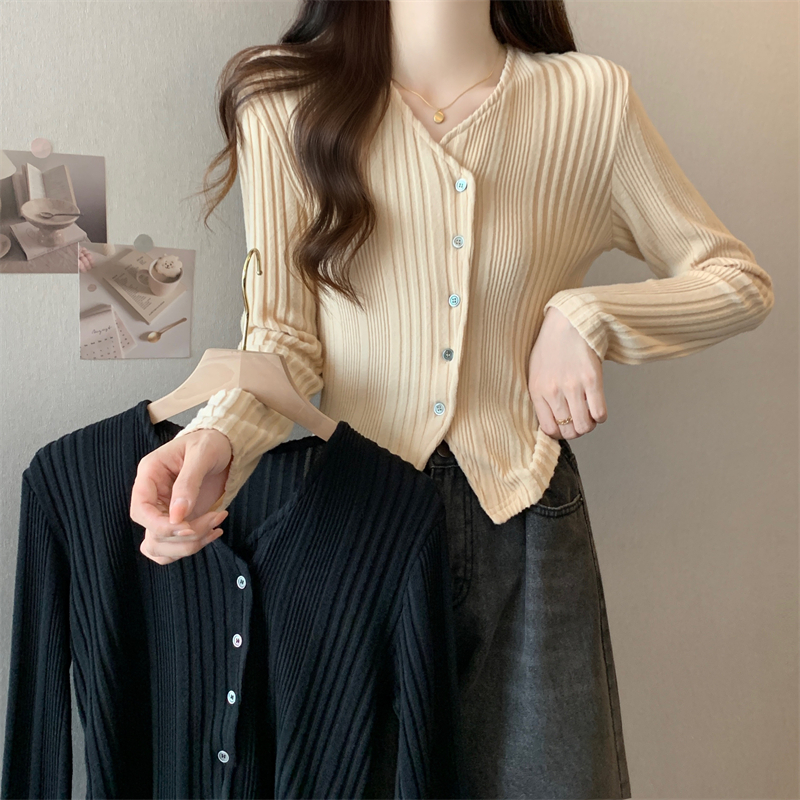 辣妹V领小衫软糯针织衫收腰短款