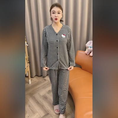 秋冬季德绒睡衣女款红色格子卡通