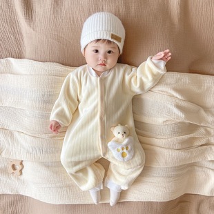 超萌婴儿服春秋外出加绒两三个月宝宝衣服可爱冬天保暖打底连体衣