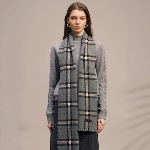 鹿王女士纯山羊绒围巾秋冬季