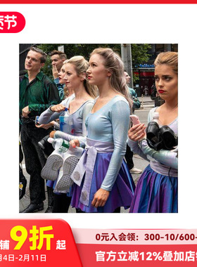 【预售】相对陌生人 Relative Strangers 原版英文摄影作品集 善本