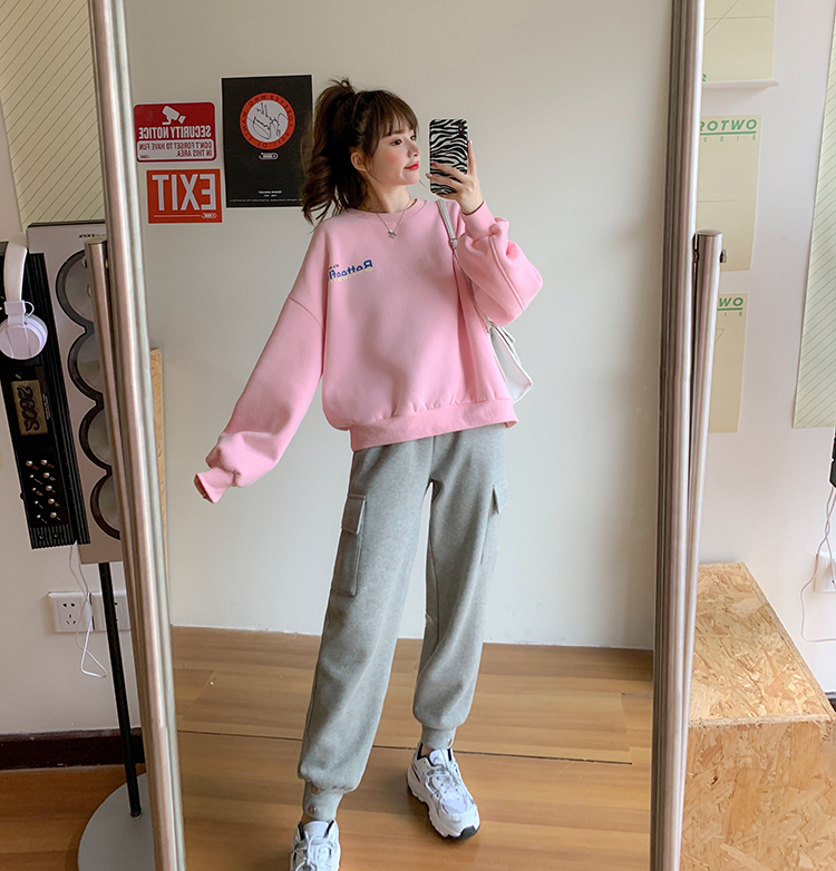 Real shot round neck long sleeve sweater