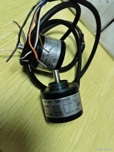 CB-100HC编码器 拆机两个，成色还行！包好包邮！单个直议价商品