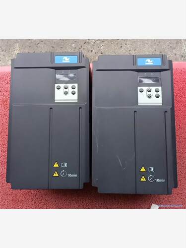 汇川伺服驱动器    IS650Pt 成色如图 11kw 1议价商品