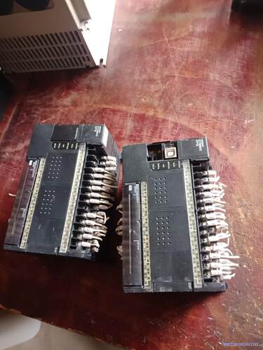 欧姆龙plc控制器CP1E-E40DR-A，二手拆机，实物拍议价商品