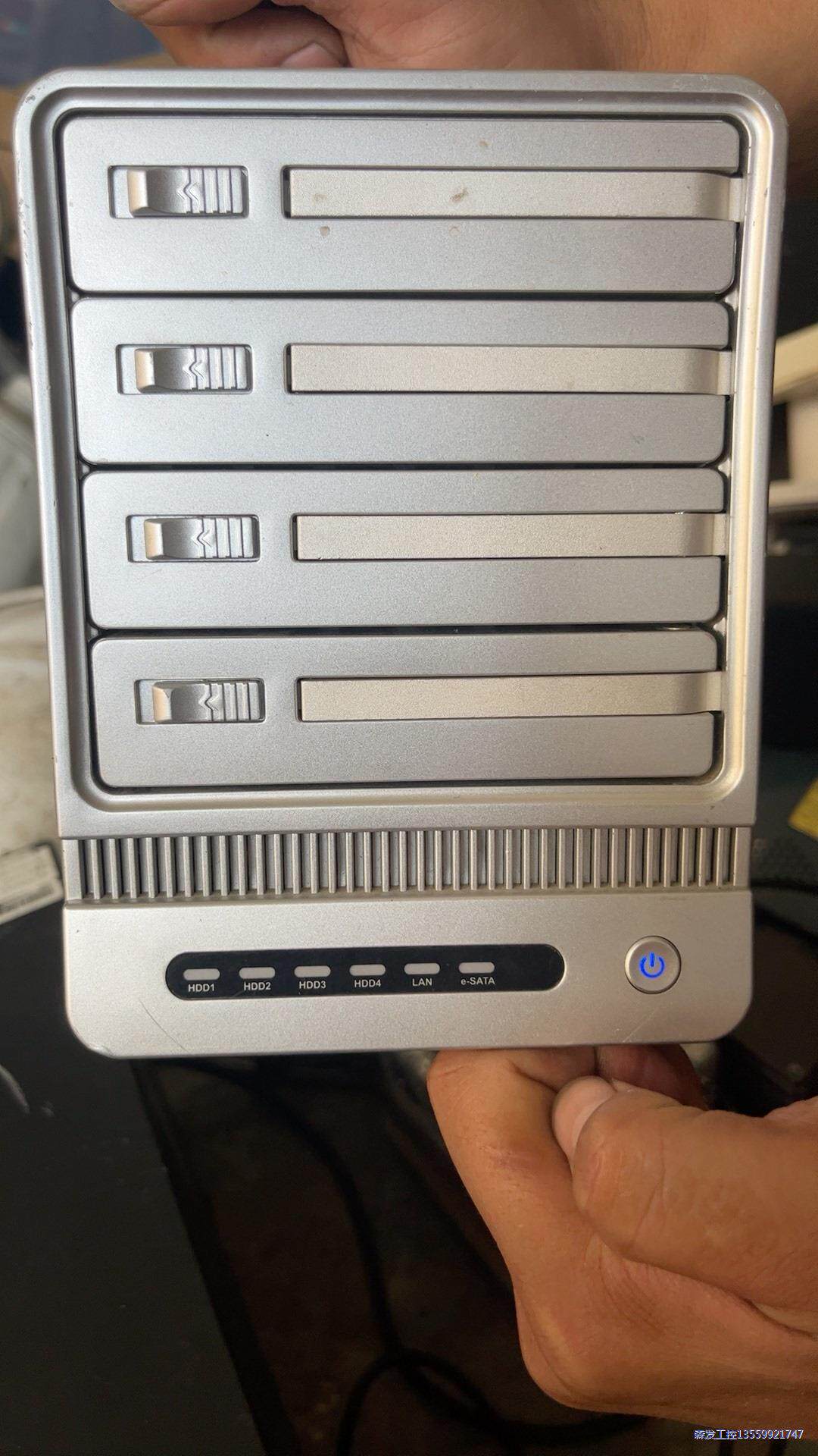TERRA MASTER/铁威马,F4-Nas ,4盘位存储议价商品
