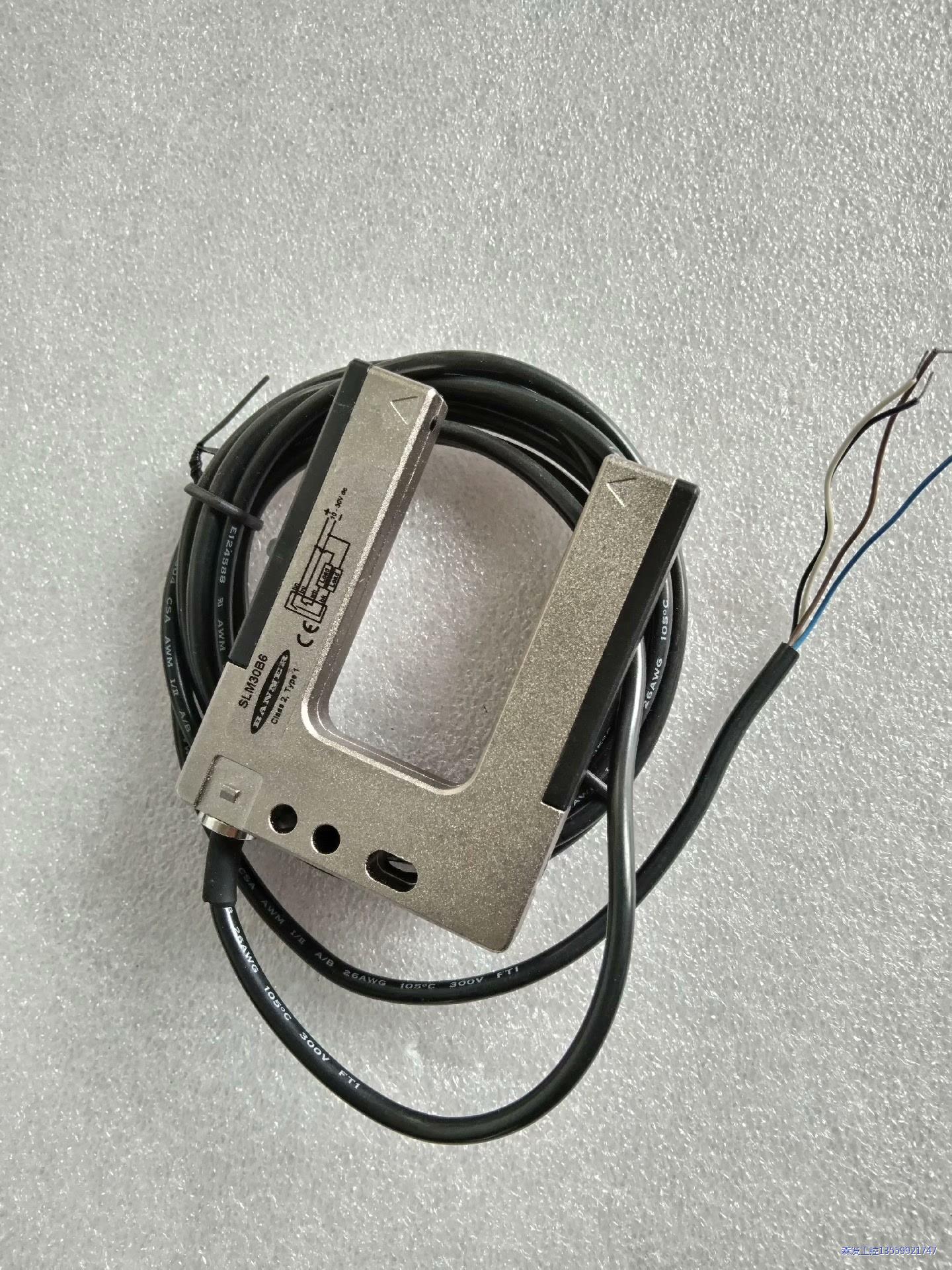 BANNER邦纳金属槽形传感器SLM30B6 实物图拍摄，成议价商品