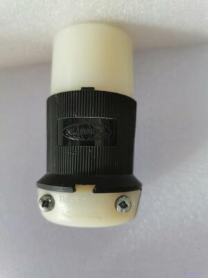 HUBBELL荷宝插头HBL2313    125V  20议价商品