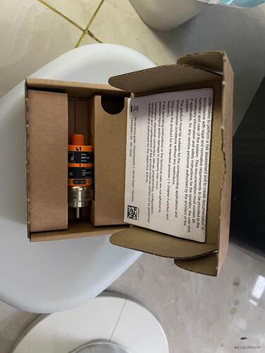 余料易福门震动传感器VKV021，看上的老板速度。全新正品速