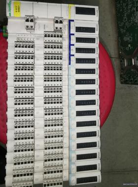 施耐德plc模块出售，ndp2212一个，pdt3100一个议价商品