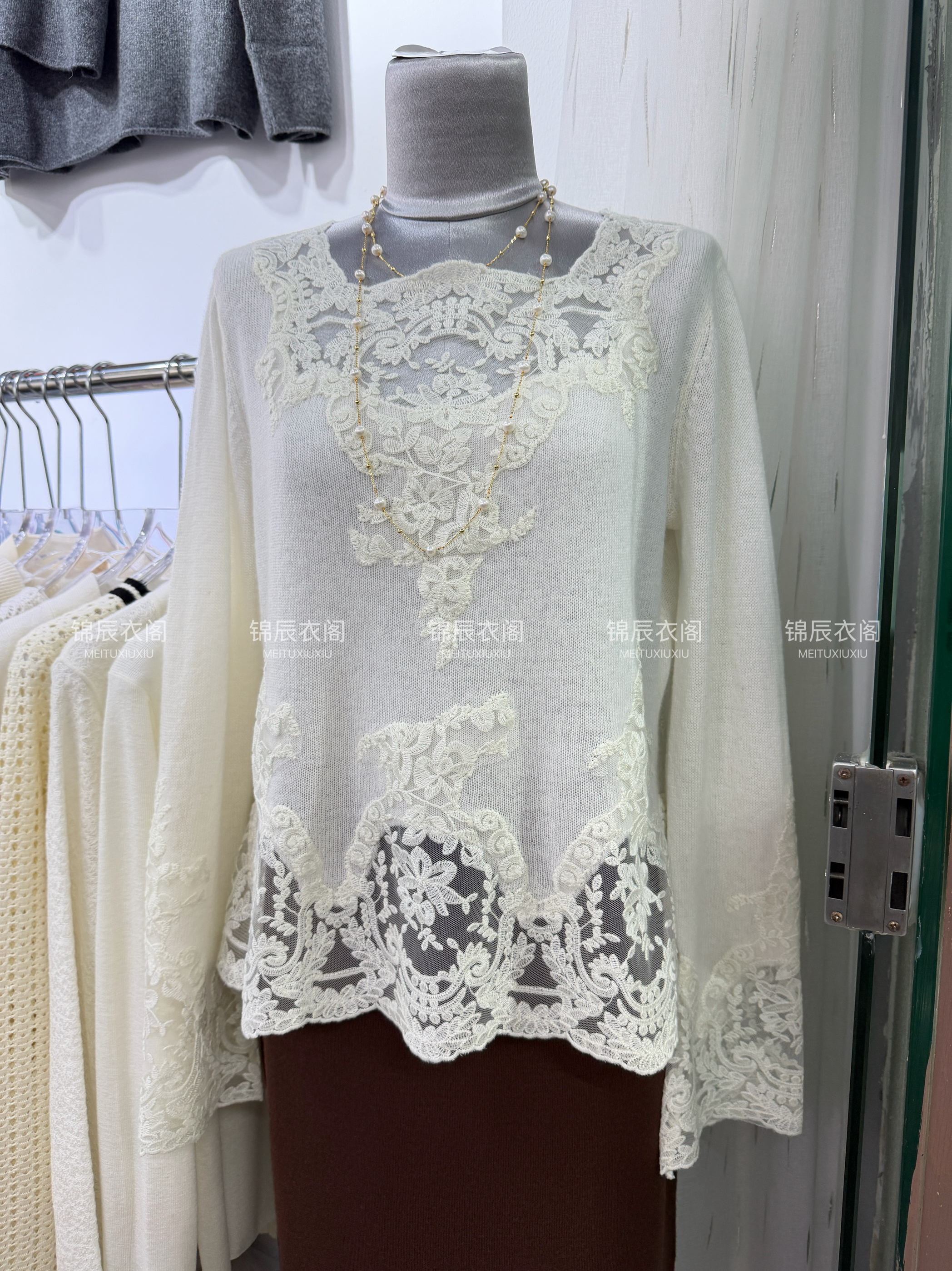 yuan厂出P牌款！蕾丝花边拼接羊绒圆领针织衫上衣女