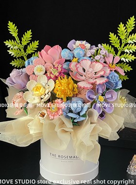 中国积木kt玫瑰花抱抱桶花束拼装凯蒂猫永生花桌面摆件女生日礼物