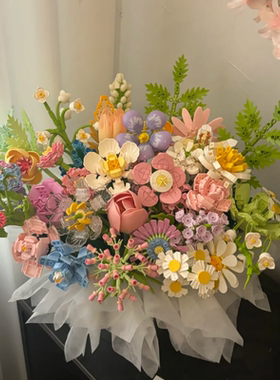 中国 积木玫瑰花抱抱桶花束拼装玩具永生花教师节女朋友 生日礼物