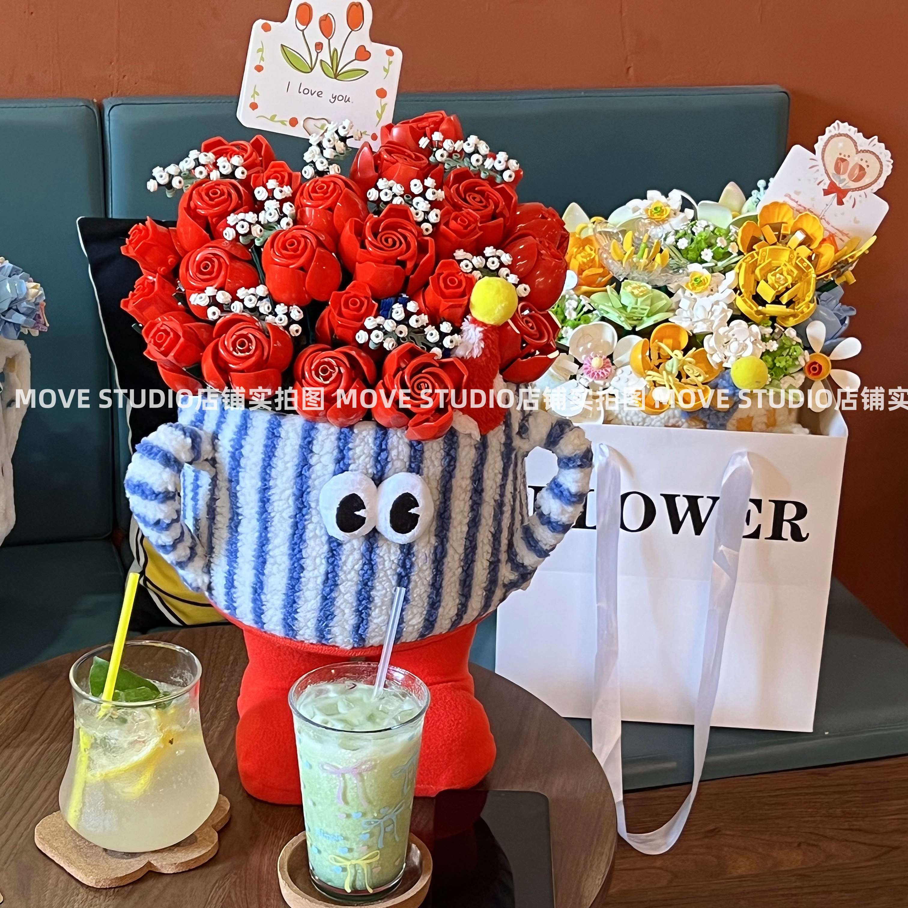 2025新款DIY积木花束抱抱桶永生玫瑰花拼装摆件系列女 情人节礼物