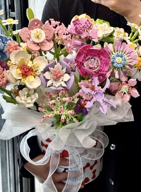 hello积木花束kitty抱抱桶永生玫瑰花拼装花束摆件系女情人节礼物