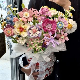 hello积木花束kitty抱抱桶永生玫瑰花拼装花束摆件系女情人节礼物