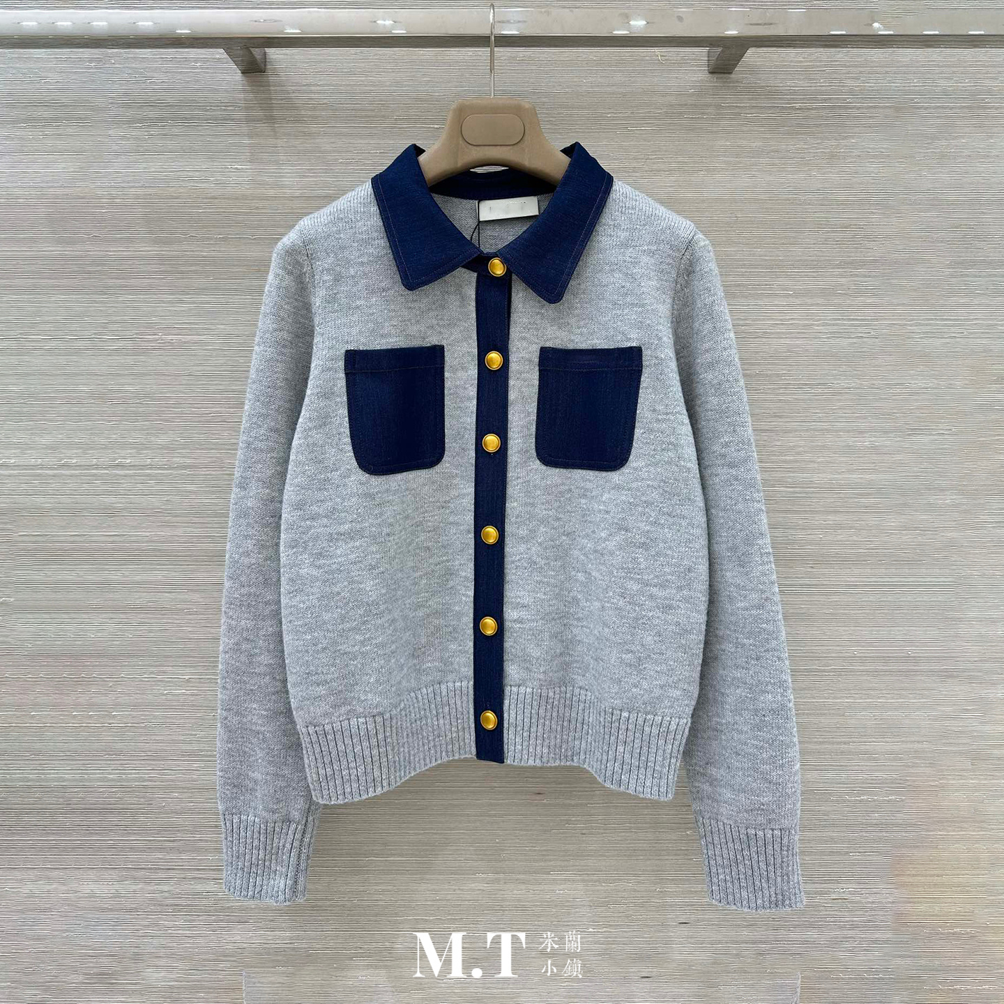 米兰小镇南油高版本欧货简洁金扣撞色轻奢千金翻领羊毛开衫上衣L5