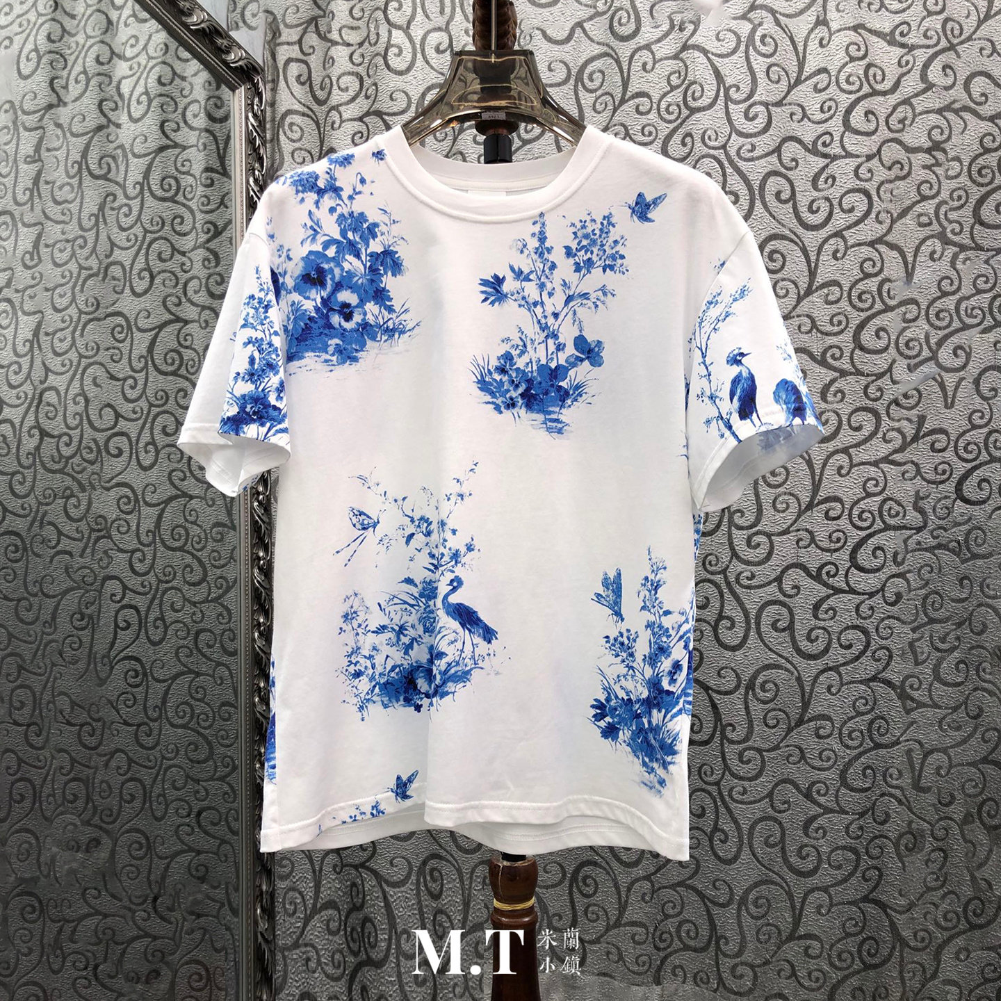 米兰小镇南油高版本青花瓷风格蓝白花鸟印花休闲百搭棉质白T恤E11