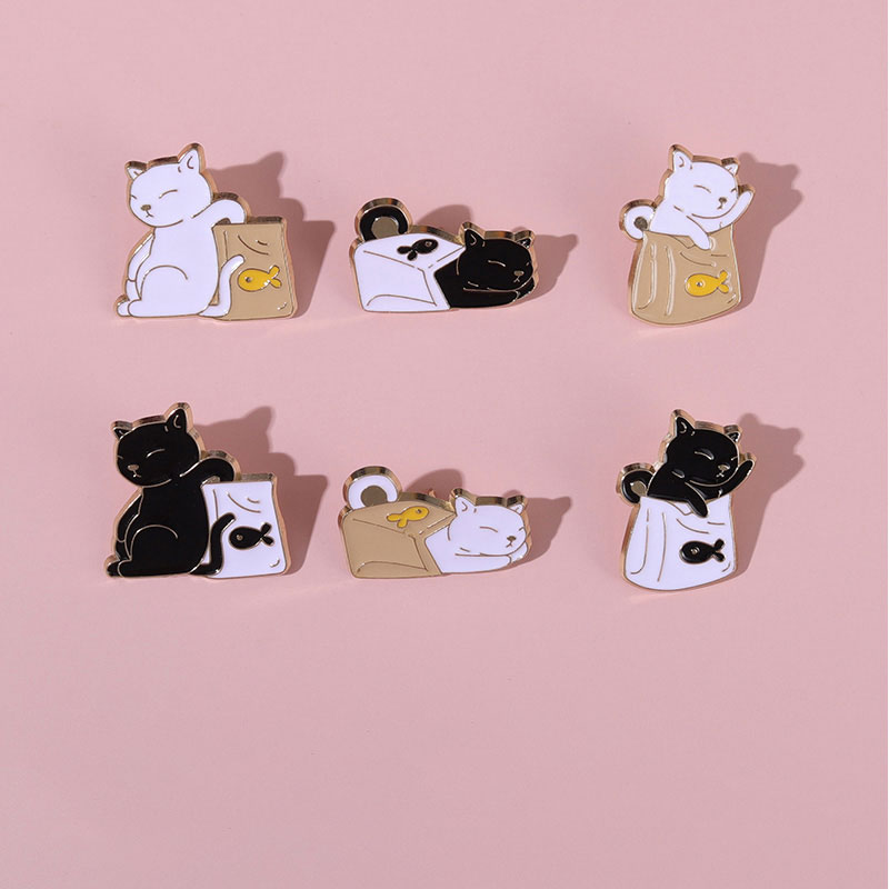 猫咪小鱼干可爱日系金属胸针