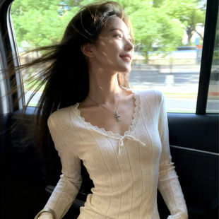 温柔蕾丝边V领系带针织衫女秋冬新款修身打底衫白色长袖内搭上衣