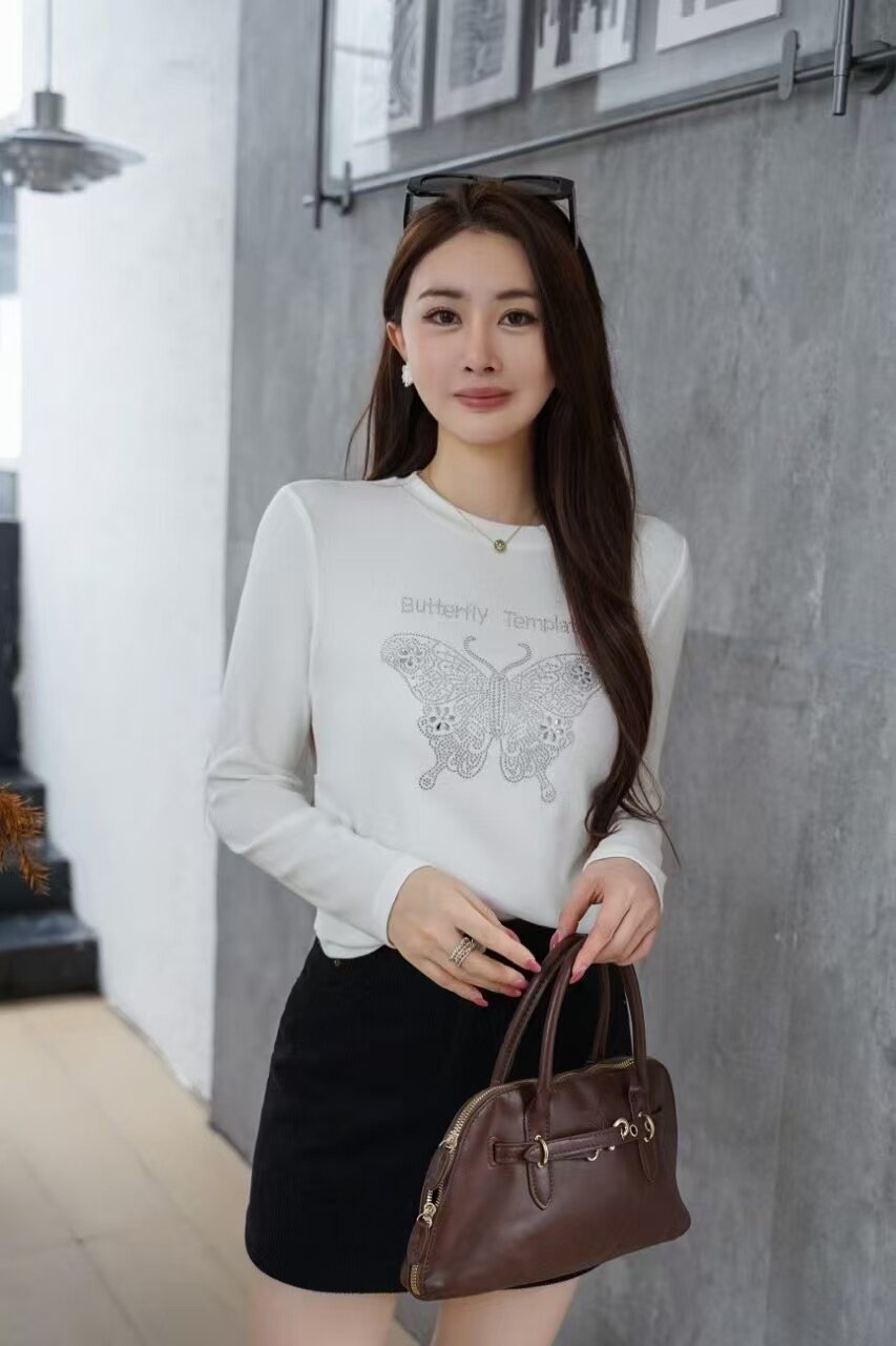 卡玛娅打底衣2025春装新款烫钻蝴蝶长袖T恤女时尚收腰大码上衣663