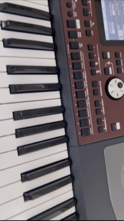 二手展示用99新pa700电子琴一台送音色节奏u盘和琴包面板延音踏板